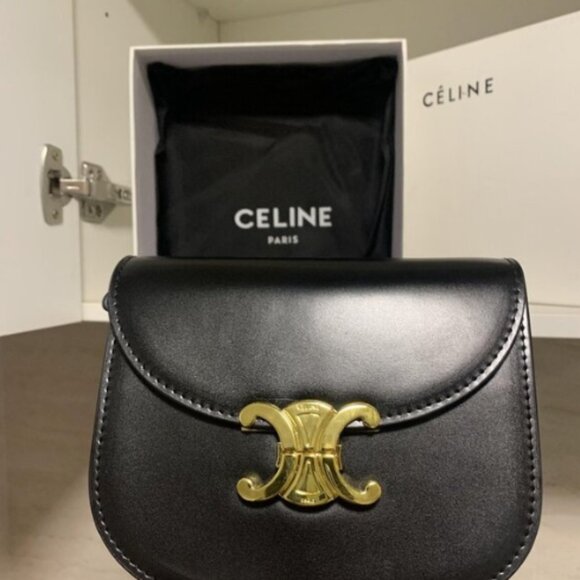 Celine small flap triomphe in shiny calf skin - Picture 1 of 5